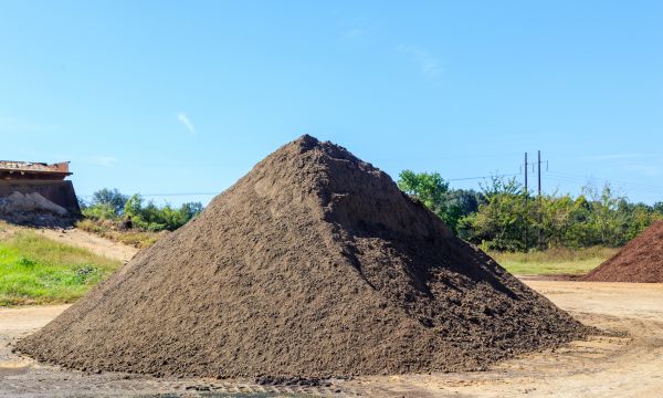 Black Dirt Delivery in Lawrenceville