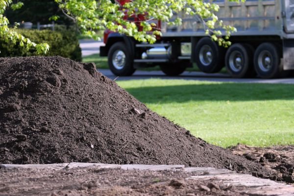 Yard Dirt Delivery in Lawrenceville