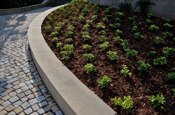 Commercial Mulching in Lawrenceville